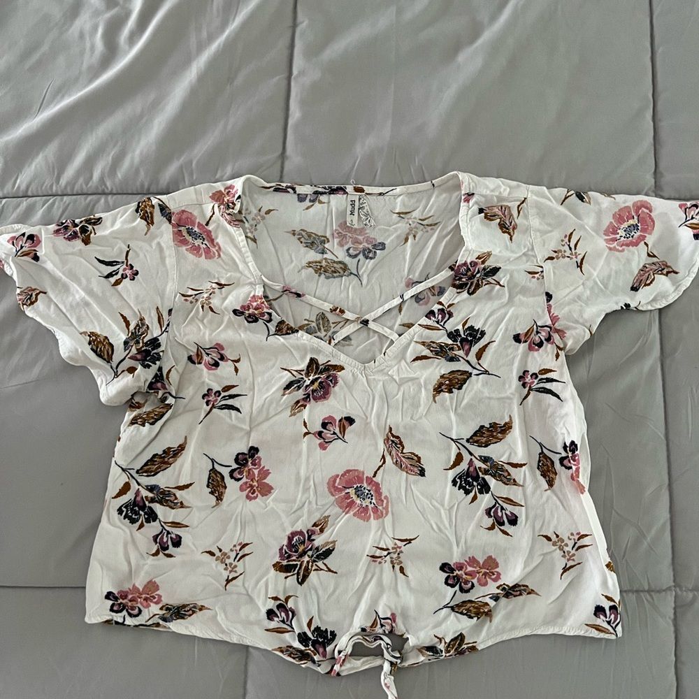 Women’s cropped blouse